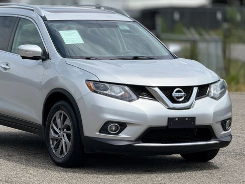 Used 2015 Nissan Rogue SL w/ SL Premium Package AWD/4WD image 16