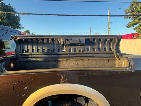 Used 2017 RAM 2500 Longhorn w/ Convenience Group image 10