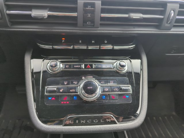 Used 2021 Lincoln Corsair AWD w/ Equipment Group 101A image 24