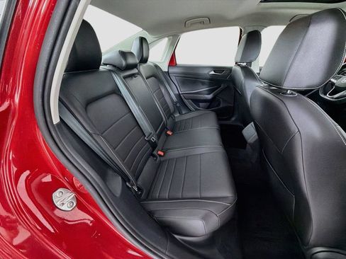 Used 2023 Volkswagen Jetta SE w/ Panoramic Sunroof Package FWD image 26