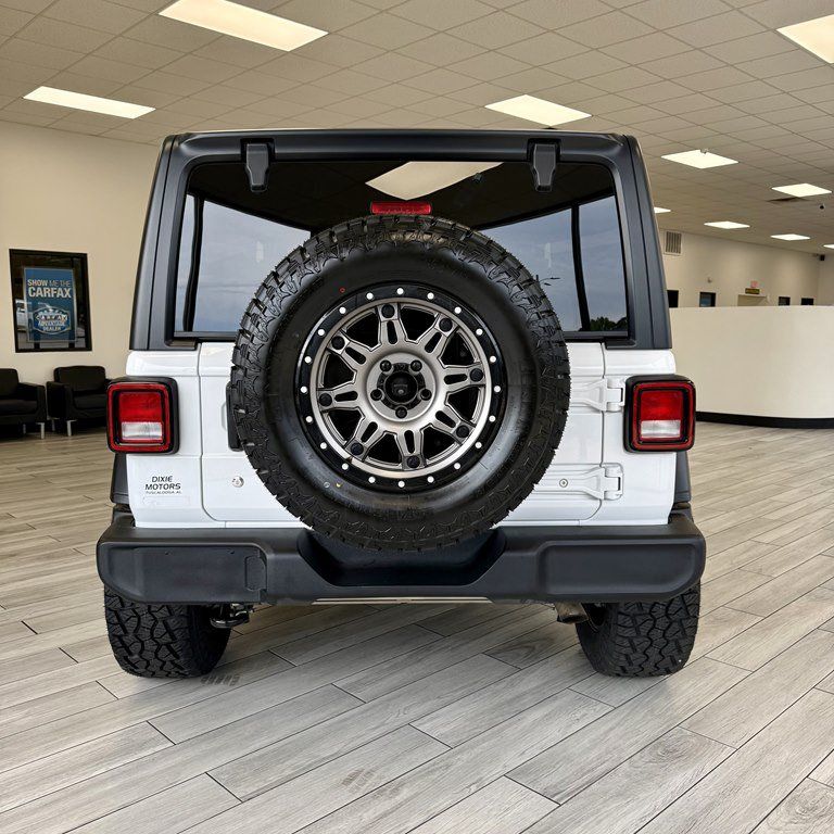 Used 2019 Jeep Wrangler Sport AWD/4WD image 8