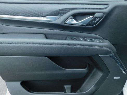 Used 2023 GMC Yukon Denali image 11