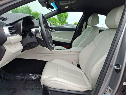 Used 2024 Genesis G70 2.5T AWD/4WD image 13
