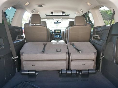 Used 2018 Honda Odyssey Touring image 10