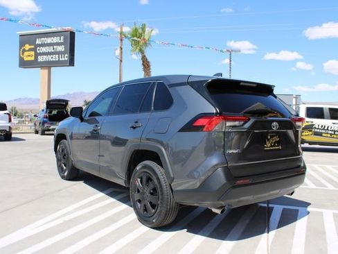 Used 2023 Toyota RAV4 LE FWD image 3