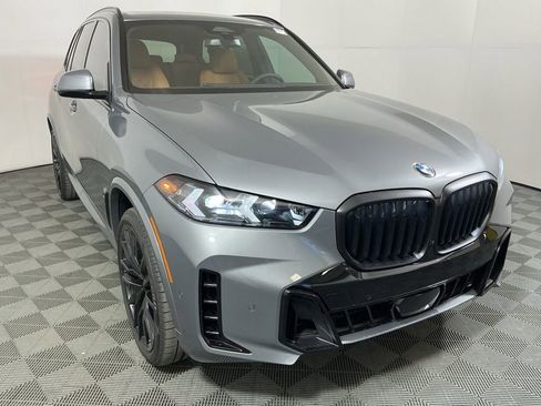 New 2026 BMW X5 xDrive40i w/ M Sport Package image 4