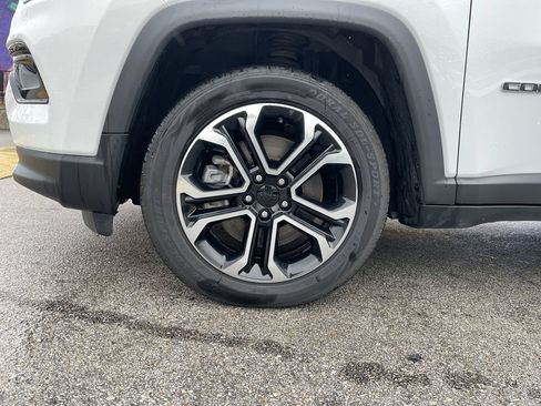 Used 2024 Jeep Compass Limited AWD/4WD image 9