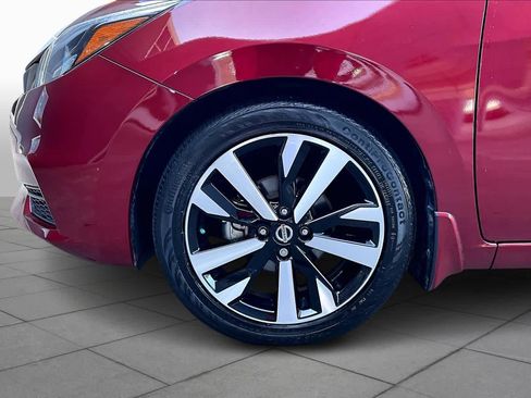 Used 2022 Nissan Versa SR w/ Trunk Package image 10