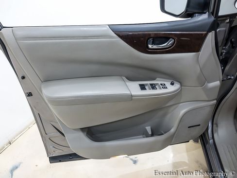 Used 2012 Nissan Quest SL w/ Bose Pkg image 26