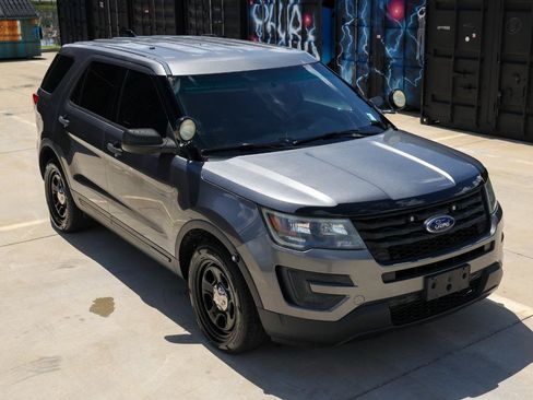 Used 2016 Ford Explorer 4WD Police Interceptor w/ Cargo Wiring Upfit Package image 15