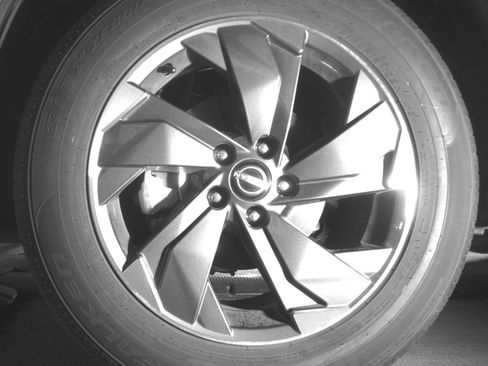 Used 2025 Nissan Rogue SV FWD image 12
