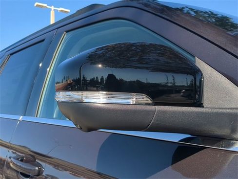 New 2025 Ford Expedition Max Active image 30