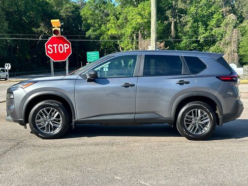 Used 2023 Nissan Rogue S image 4