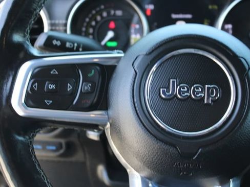 Used 2023 Jeep Wrangler Unlimited Sahara w/ Cold Weather Group AWD/4WD image 19