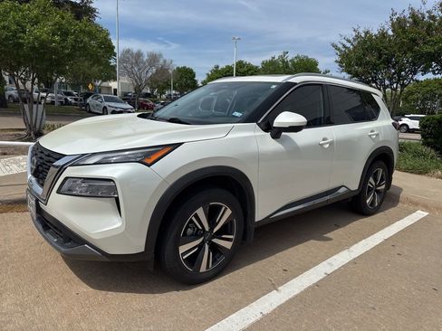 Certified 2023 Nissan Rogue SL image 3