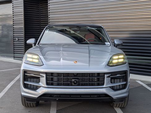 New 2026 Porsche Cayenne Coupe image 6