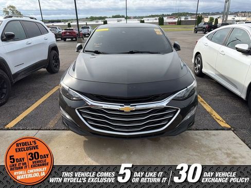 Used 2023 Chevrolet Malibu LT FWD image 2