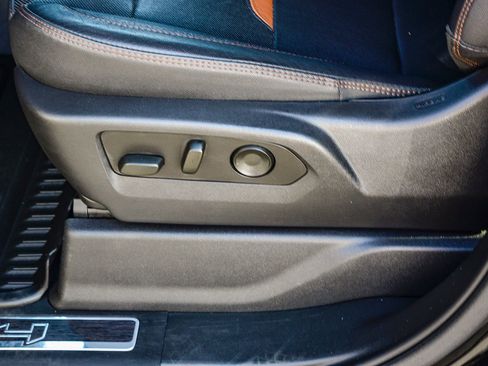 Used 2023 GMC Sierra 1500 AT4 w/ Technology Package image 22