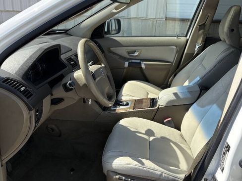 Used 2010 Volvo XC90 3.2 FWD image 4