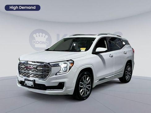 Used 2023 GMC Terrain Denali AWD/4WD image 1