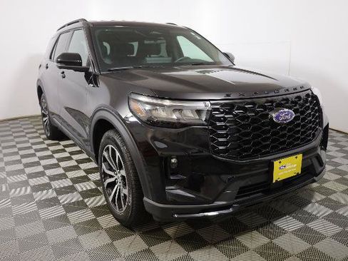 Certified 2026 Ford Explorer ST-Line AWD/4WD image 5