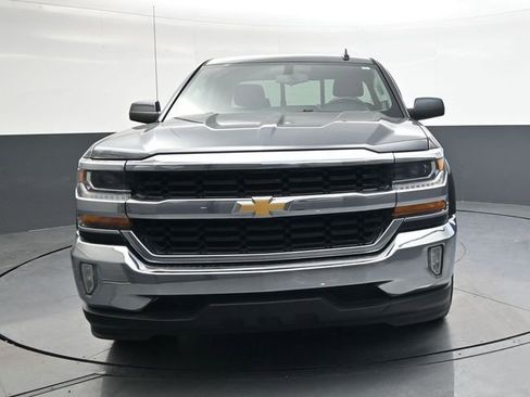 Used 2018 Chevrolet Silverado 1500 LT w/ All Star Edition image 10