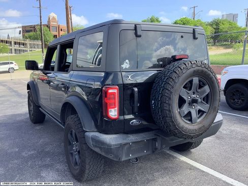 Used 2024 Ford Bronco Black Diamond image 3