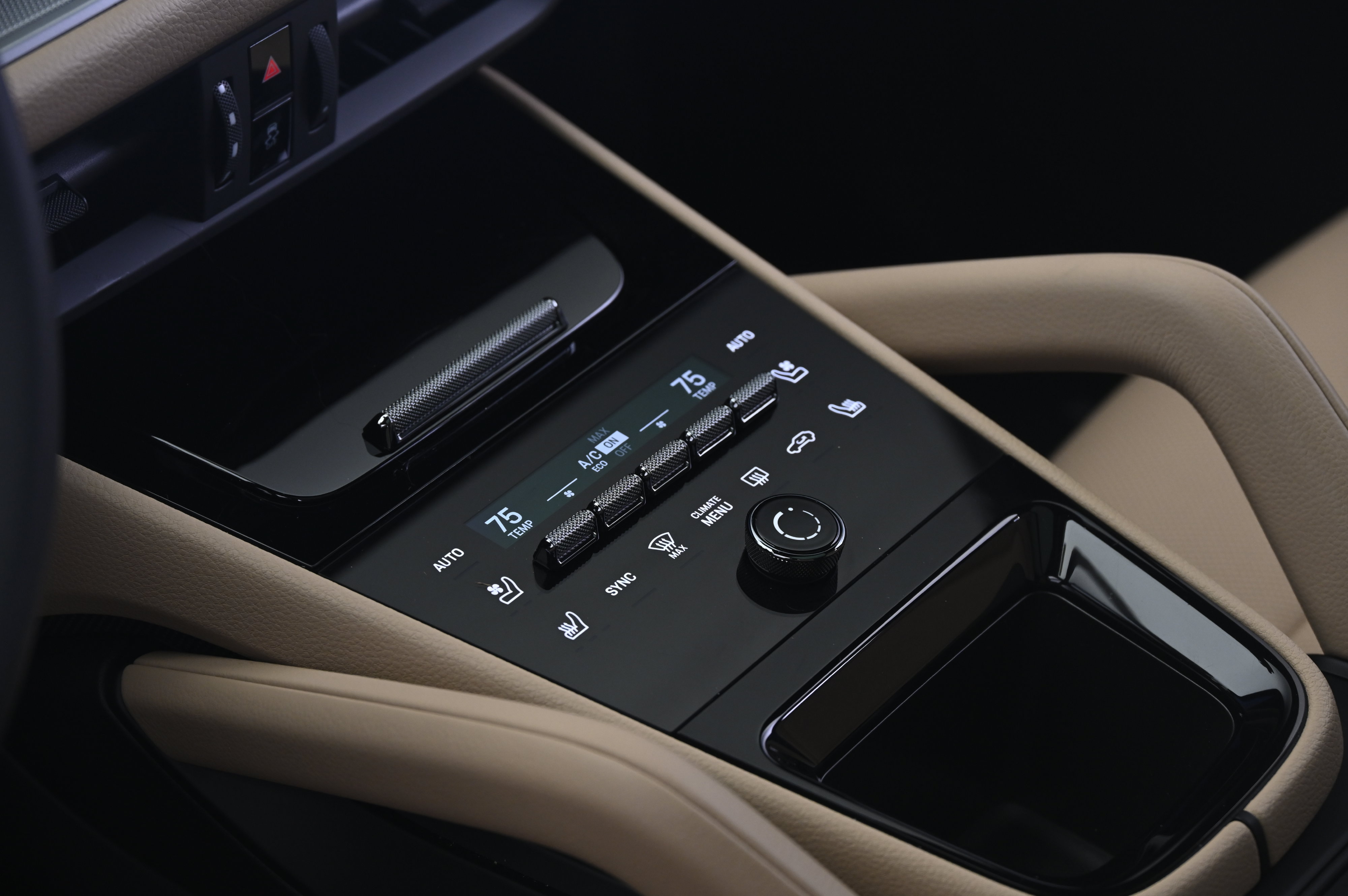 Certified 2026 Porsche Cayenne AWD/4WD image 33