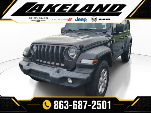 Used 2021 Jeep Wrangler Unlimited Sport AWD/4WD image 3