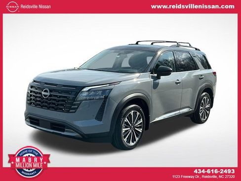 New 2026 Nissan Pathfinder Platinum image 1