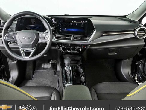 Certified 2025 Chevrolet Trax ACTIV w/ Driver Confidence Package FWD image 17