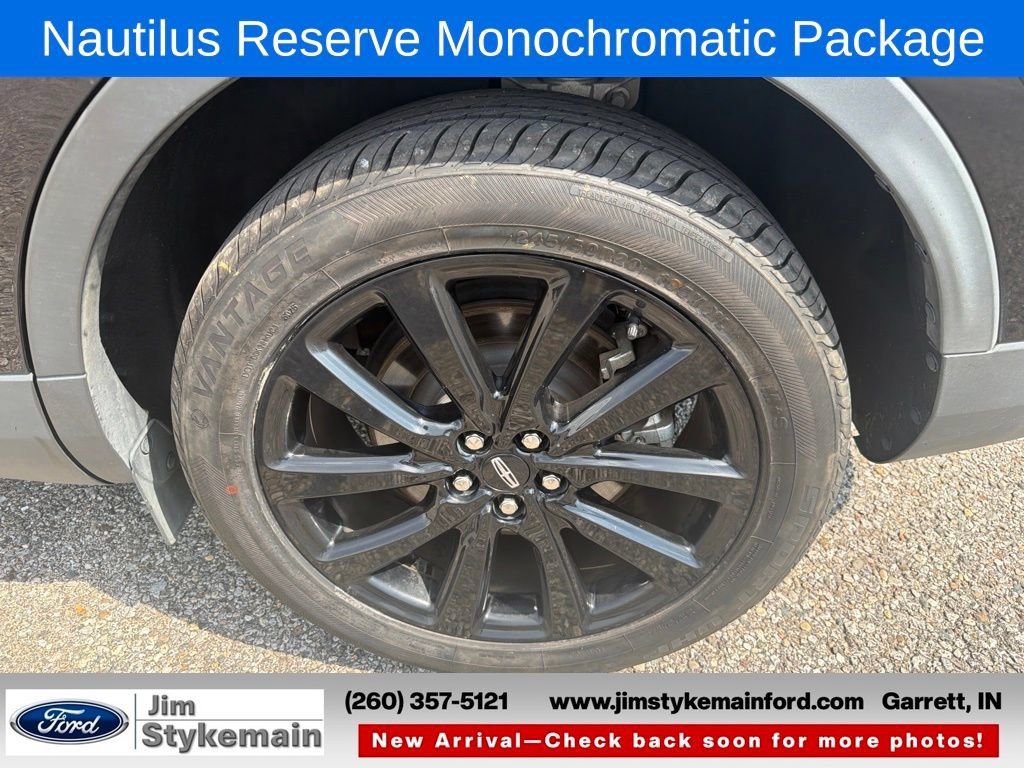 Used 2023 Lincoln Nautilus Reserve w/ Equipment Group 201A AWD/4WD image 5