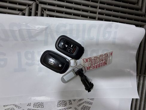 Used 2023 Honda Pilot EX-L image 39