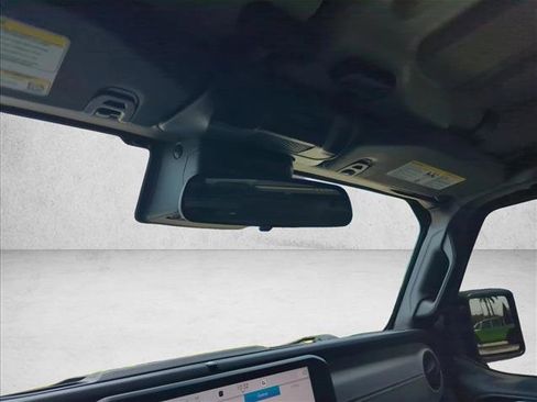 Used 2024 Jeep Wrangler Unlimited w/ LED Headlamp & Fog Lamp Group AWD/4WD image 12