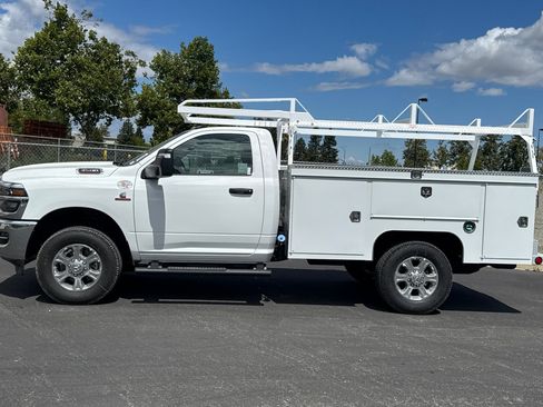 New 2026 RAM 3500 Tradesman w/ Chrome Appearance Group A RWD image 6
