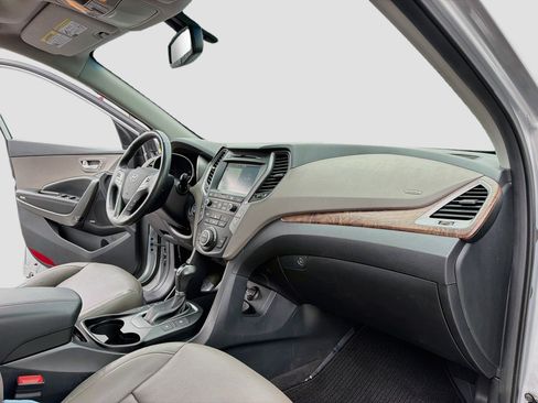 Used 2018 Hyundai Santa Fe Sport w/ 2.4L Tech Package 04 FWD image 11
