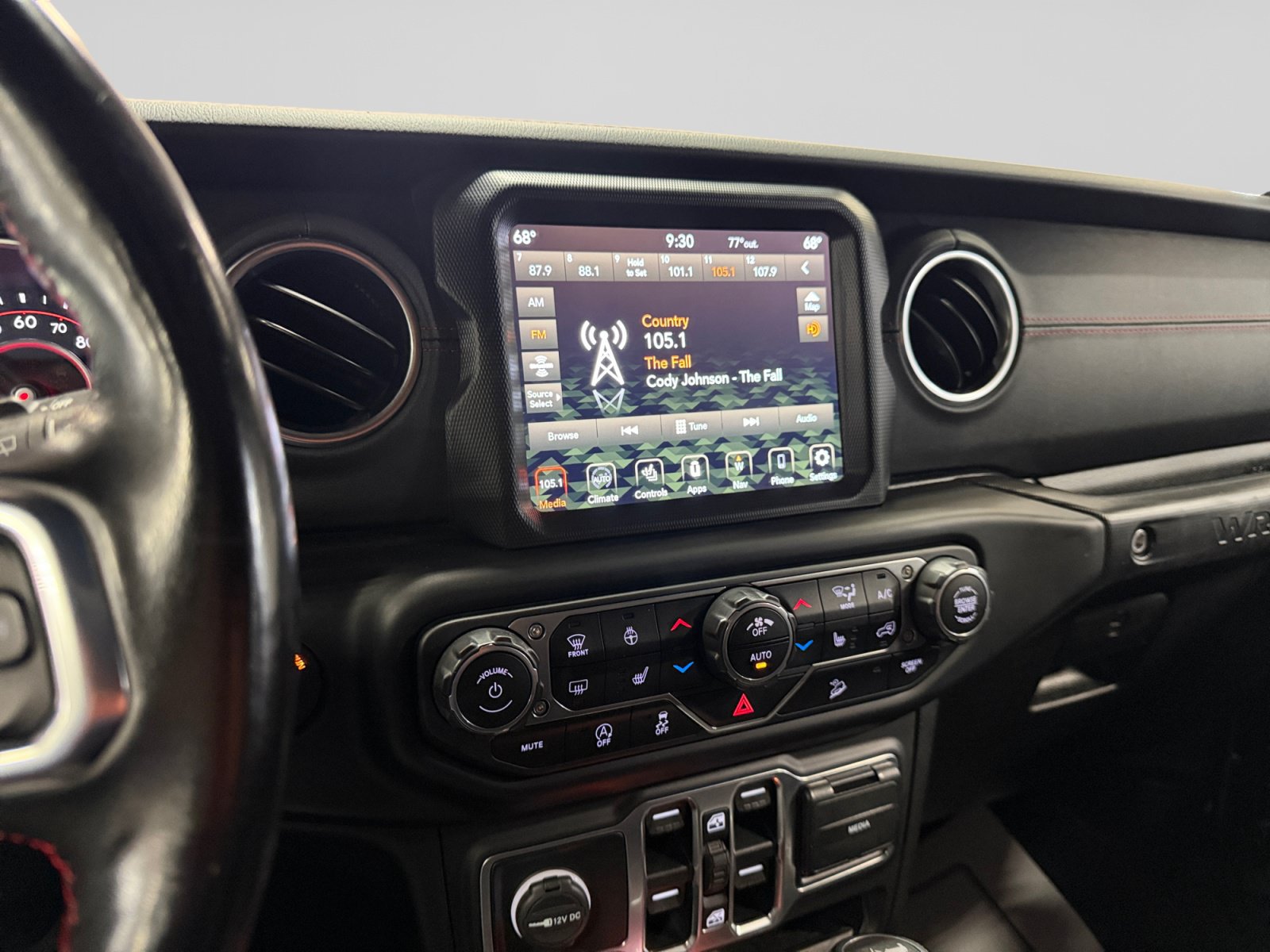Used 2020 Jeep Wrangler Unlimited Rubicon w/ Quick Order Package 28Y Recon AWD/4WD image 29