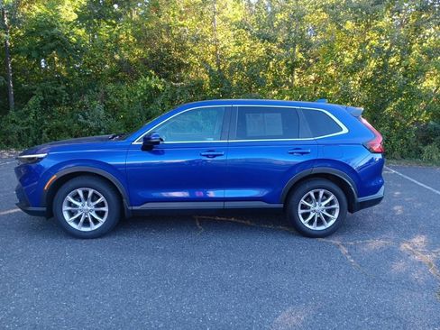 Used 2024 Honda CR-V EX-L image 2
