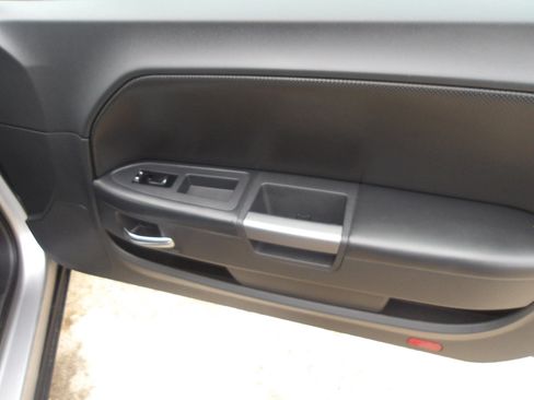 Used 2013 Dodge Challenger R/T image 6