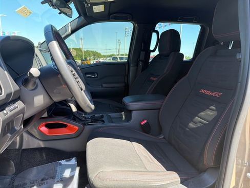 Used 2024 Nissan Frontier PRO-4X w/ Off-Road Protection Package AWD/4WD image 19