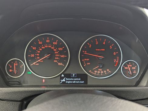 Used 2015 BMW 320i Sedan RWD image 18