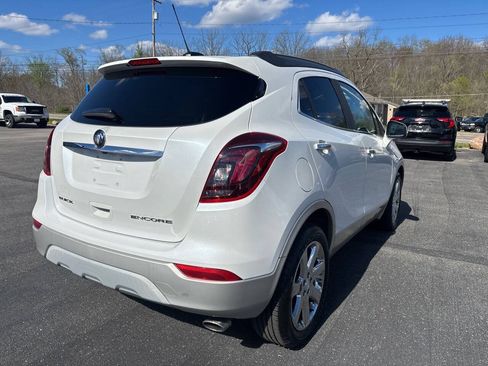 Used 2017 Buick Encore Essence w/ Experience Buick Package FWD image 8