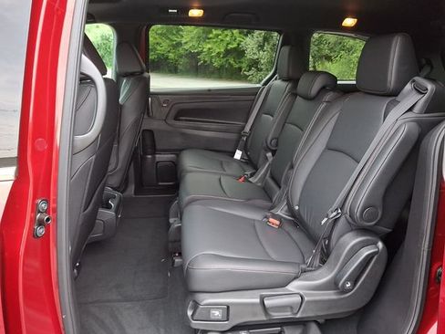 Certified 2026 Honda Odyssey Sport-L image 10