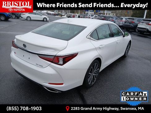 Used 2025 Lexus ES 350 w/ Premium Package image 10