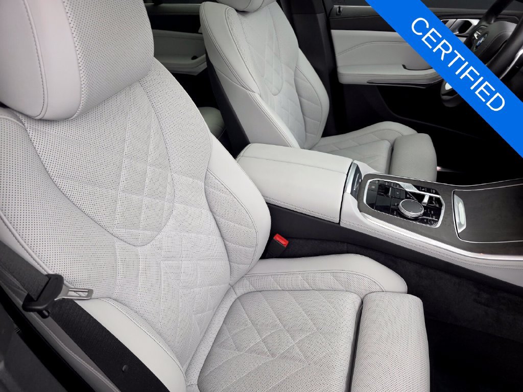 Certified 2025 BMW X5 sDrive40i w/ Premium Package RWD image 28