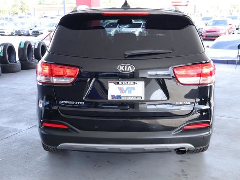 Used 2018 Kia Sorento EX FWD image 6