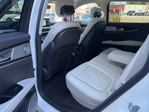 Used 2023 Lincoln Nautilus Black Label w/ Class II Trailer Tow Package image 12