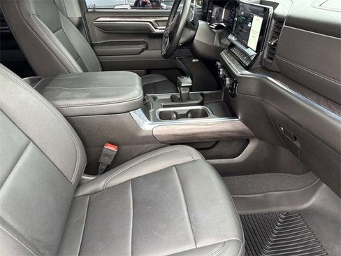 Used 2023 Chevrolet Silverado 1500 LTZ image 22