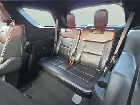 Used 2023 Ford Explorer Platinum w/ Technology Package image 29