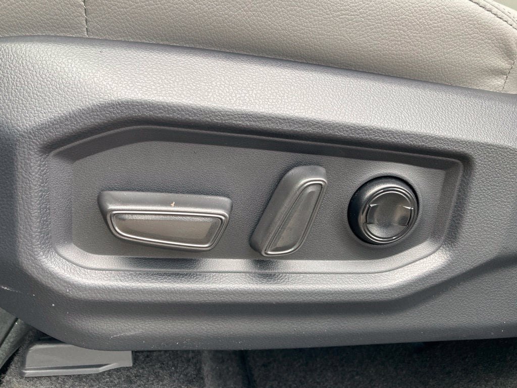 Certified 2026 Toyota Tundra Limited AWD/4WD image 14